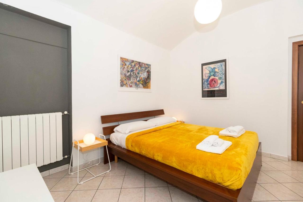Colourful Flat San Donato Apartment ตูริน ภายนอก รูปภาพ
