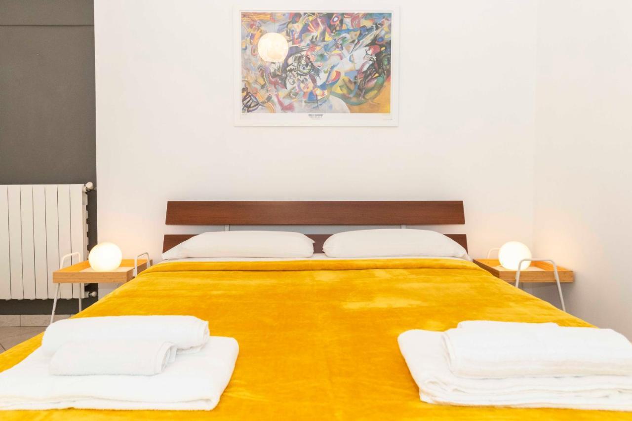 Colourful Flat San Donato Apartment ตูริน ภายนอก รูปภาพ