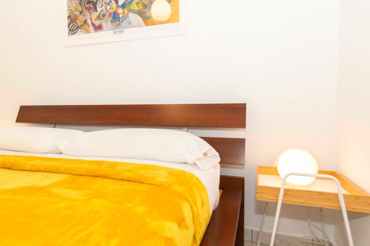 Colourful Flat San Donato Apartment ตูริน ภายนอก รูปภาพ