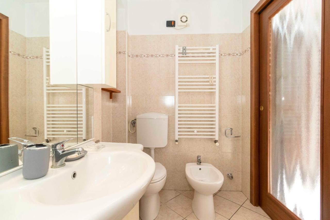 Colourful Flat San Donato Apartment ตูริน ภายนอก รูปภาพ